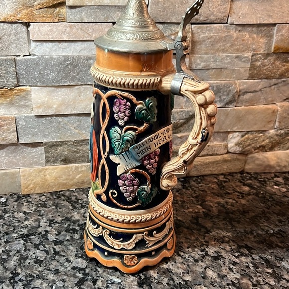 German beer stein with musical wind up - Picture 5 of 10